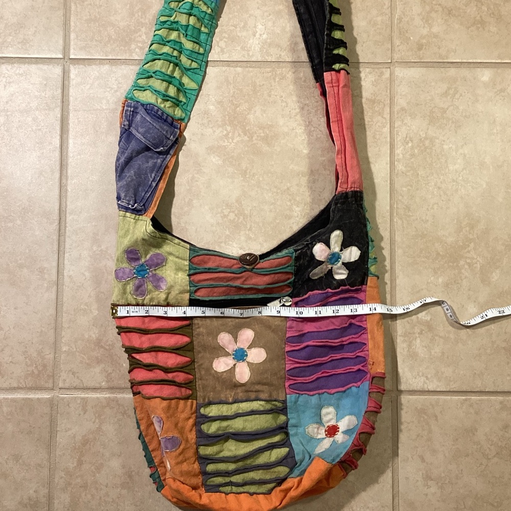 Bohemian Colorful Daisy Crossbody Bag - Picture 3 of 7